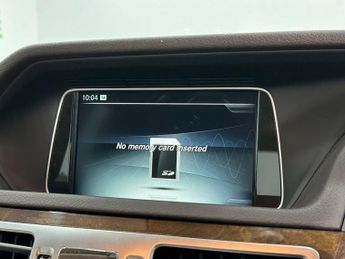 MERCEDES-BENZ E-CLASS 2.1 E250 CDI AMG Night Edition Saloon 4dr Diesel G-Tronic+ Euro 