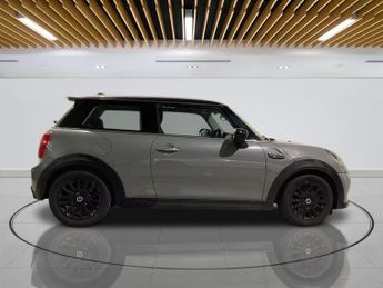 MINI Electric Hatch Cooper SE 32.6kWh Level 1 Hatchback 3dr Electric Auto (184 ps)