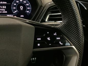 AUDI Q4 E-TRON 35 S line SUV 5dr Electric Auto 55kWh (170 ps)