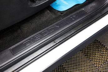 LAND ROVER DISCOVERY SPORT 2.0 TD4 HSE SUV 5dr Diesel Auto 4WD Euro 6 (s/s) (180 ps)