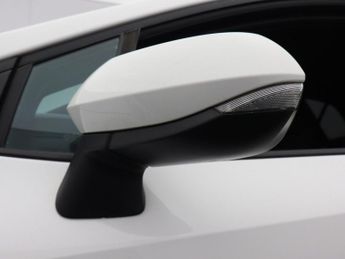 TOYOTA COROLLA 2.0 VVT-h GPF Icon Tech Hatchback 5dr Petrol Hybrid CVT Euro 6 (