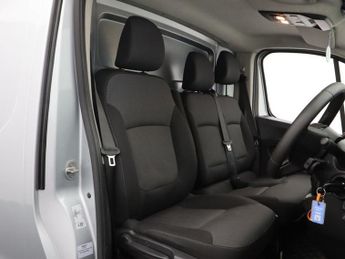 RENAULT TRAFIC 2.0 dCi Blue SL28 Business Panel Van 5dr Diesel Manual L1 H1 Eur