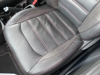 FORD ECOSPORT 1.0T EcoBoost Titanium SUV 5dr Petrol Manual 2WD Euro 5 (s/s) (1