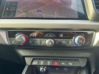 AUDI A1 1.5 TFSI 35 Vorsprung Sportback 5dr Petrol S Tronic Euro 6 (s/s)