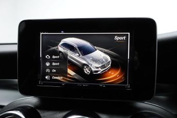 MERCEDES-BENZ GLC 2.0 GLC250 AMG Line (Premium) SUV 5dr Petrol G-Tronic+ 4MATIC Eu