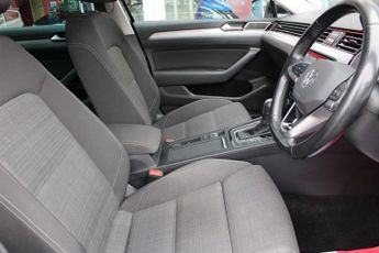 VOLKSWAGEN PASSAT 1.5 TSI EVO SE Nav Saloon 4dr Petrol DSG Euro 6 (s/s) (150 ps)