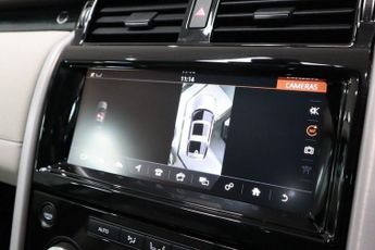 LAND ROVER DISCOVERY 2.0 SD4 HSE SUV 5dr Diesel Auto 4WD Euro 6 (s/s) (240 ps)