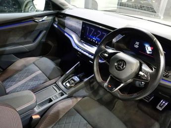 SKODA OCTAVIA 1.4 TSI iV 13kWh vRS Estate 5dr Petrol Plug-in Hybrid DSG Euro 6
