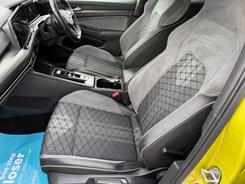 VOLKSWAGEN GOLF 1.5 eTSI MHEV R-Line Hatchback 5dr Petrol Hybrid DSG Euro 6 (s/s