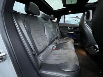 MERCEDES-BENZ EQE EQE 300 89kWh AMG Line (Premium) Saloon 4dr Electric Auto (245 p