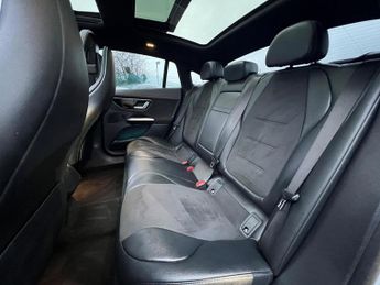 MERCEDES-BENZ EQE EQE 300 89kWh AMG Line (Premium) Saloon 4dr Electric Auto (245 p