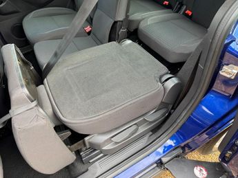 FORD GRAND C-MAX 1.5 TDCi Zetec MPV 5dr Diesel Powershift Euro 6 (s/s) (120 ps)