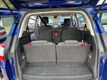 FORD GRAND C-MAX 1.5 TDCi Zetec MPV 5dr Diesel Powershift Euro 6 (s/s) (120 ps)