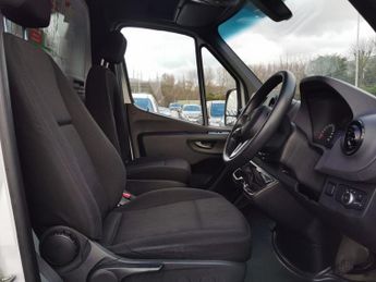 MERCEDES-BENZ SPRINTER 2.1 314 CDI Progressive Chassis Cab 2dr Diesel Manual FWD L2 Eur