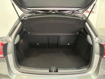 MERCEDES-BENZ A-CLASS 1.5 A180d Sport (Executive) Hatchback 5dr Diesel 7G-DCT Euro 6 (