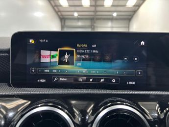 MERCEDES-BENZ A-CLASS 1.5 A180d Sport (Executive) Hatchback 5dr Diesel 7G-DCT Euro 6 (