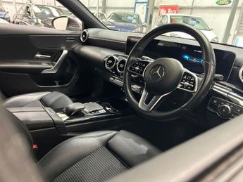 MERCEDES-BENZ A-CLASS 1.5 A180d Sport (Executive) Hatchback 5dr Diesel 7G-DCT Euro 6 (