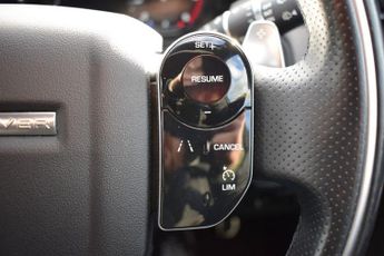 LAND ROVER RANGE ROVER VELAR 2.0 D180 R-Dynamic SE SUV 5dr Diesel Auto 4WD Euro 6 (s/s) (180 