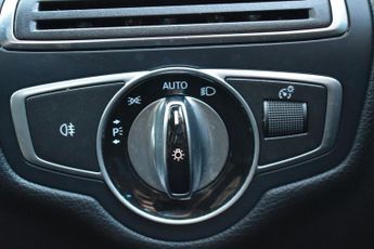 MERCEDES-BENZ C-CLASS 2.1 C250d AMG Line (Premium Plus) Saloon 4dr Diesel 7G-Tronic+ E