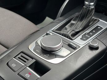 AUDI A3 1.5 TFSI CoD 35 S line Saloon 4dr Petrol S Tronic Euro 6 (s/s) (