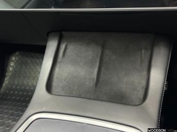 TESLA Model 3 Standard Range Plus Saloon 4dr Electric Auto RWD (241 bhp)