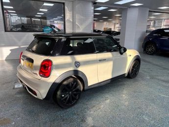 MINI HATCH 2.0 Cooper S Hatchback 3dr Petrol Auto Euro 6 (s/s) (192 ps)