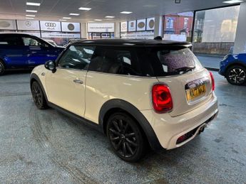 MINI HATCH 2.0 Cooper S Hatchback 3dr Petrol Auto Euro 6 (s/s) (192 ps)
