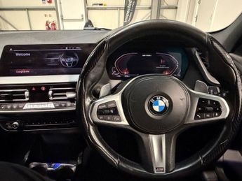 BMW 1 SERIES 2.0 M135i Hatchback 5dr Petrol Auto xDrive Euro 6 (s/s) (306 ps)