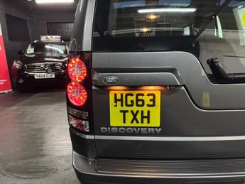 LAND ROVER DISCOVERY 4 3.0 SD V6 HSE SUV 5dr Diesel Auto 4WD Euro 5 (s/s) (255 bhp)
