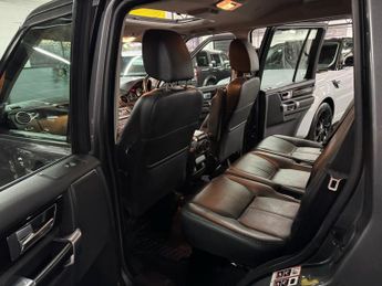 LAND ROVER DISCOVERY 4 3.0 SD V6 HSE SUV 5dr Diesel Auto 4WD Euro 5 (s/s) (255 bhp)