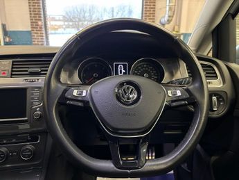 VOLKSWAGEN GOLF 2.0 TDI BlueMotion Tech Alltrack Estate 5 Door Diesel Automatic 