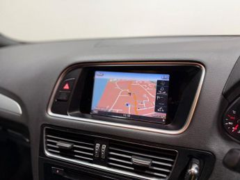 AUDI Q5 2.0 TDI S line Plus SUV 5dr Diesel S Tronic quattro Euro 5 (s/s)