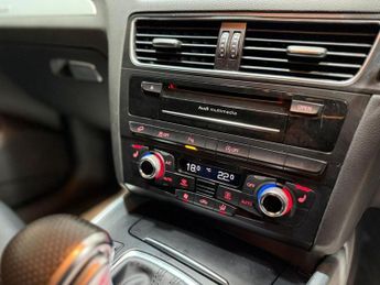 AUDI Q5 2.0 TDI S line Plus SUV 5dr Diesel S Tronic quattro Euro 5 (s/s)