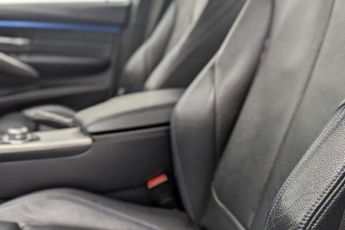 BMW 3 SERIES 2.0 330e 7.6kWh M Sport Saloon 4dr Petrol Plug-in Hybrid Auto Eu