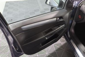 VAUXHALL ASTRA 1.6i 16v Design Estate 5dr Petrol Manual (158 g/km, 113 bhp)