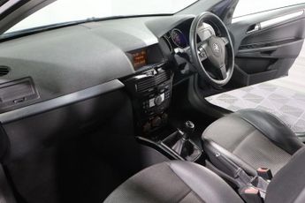 VAUXHALL ASTRA 1.6i 16v Design Estate 5dr Petrol Manual (158 g/km, 113 bhp)