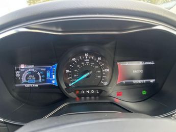 FORD MONDEO 2.0 TiVCT Titanium Saloon 4dr Petrol Hybrid CVT Euro 6 (s/s) (18