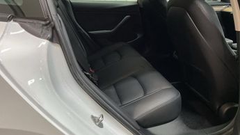TESLA Model 3 Saloon 4dr Electric Auto RWD (241 bhp)