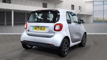 SMART FORTWO 17.6kWh Premium Coupe 2dr Electric Auto (22kW Charger) (82 ps)