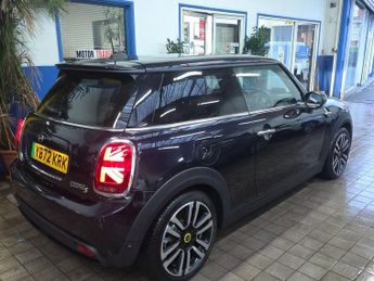 MINI Electric Hatch Cooper SE 32.6kWh Level 3 Hatchback 3dr Electric Auto (184 ps)