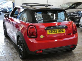 MINI Electric Hatch Cooper SE 32.6kWh Level 3 Hatchback 3dr Electric Auto (184 ps)