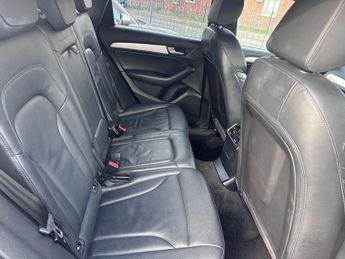 AUDI Q5 2.0 TDI S line Plus SUV 5dr Diesel S Tronic quattro Euro 5 (s/s)