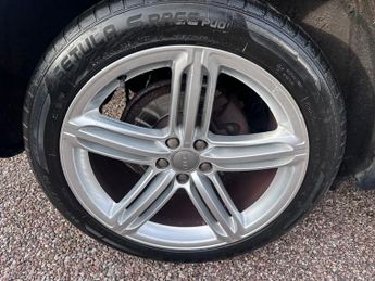 AUDI Q5 2.0 TDI S line Plus SUV 5dr Diesel S Tronic quattro Euro 5 (s/s)