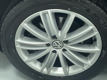 VOLKSWAGEN TIGUAN 2.0 TDI BlueMotion Tech Match Edition SUV 5dr Diesel Manual 2WD 