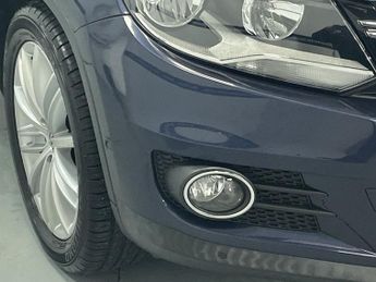 VOLKSWAGEN TIGUAN 2.0 TDI BlueMotion Tech Match Edition SUV 5dr Diesel Manual 2WD 