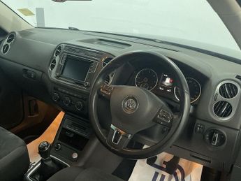 VOLKSWAGEN TIGUAN 2.0 TDI BlueMotion Tech Match Edition SUV 5dr Diesel Manual 2WD 