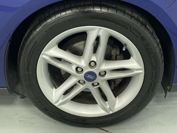 FORD FOCUS 1.0T EcoBoost Titanium Hatchback 5dr Petrol Manual Euro 6 (s/s) 