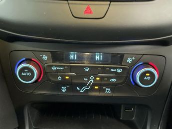 FORD FOCUS 1.0T EcoBoost Titanium Hatchback 5dr Petrol Manual Euro 6 (s/s) 