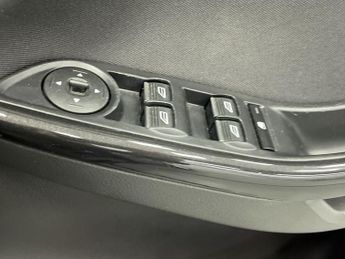 FORD FOCUS 1.0T EcoBoost Titanium Hatchback 5dr Petrol Manual Euro 6 (s/s) 