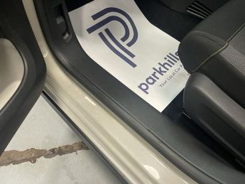 CITROEN C3 1.2 PureTech C-Series Edition Hatchback 5dr Petrol EAT6 Euro 6 (